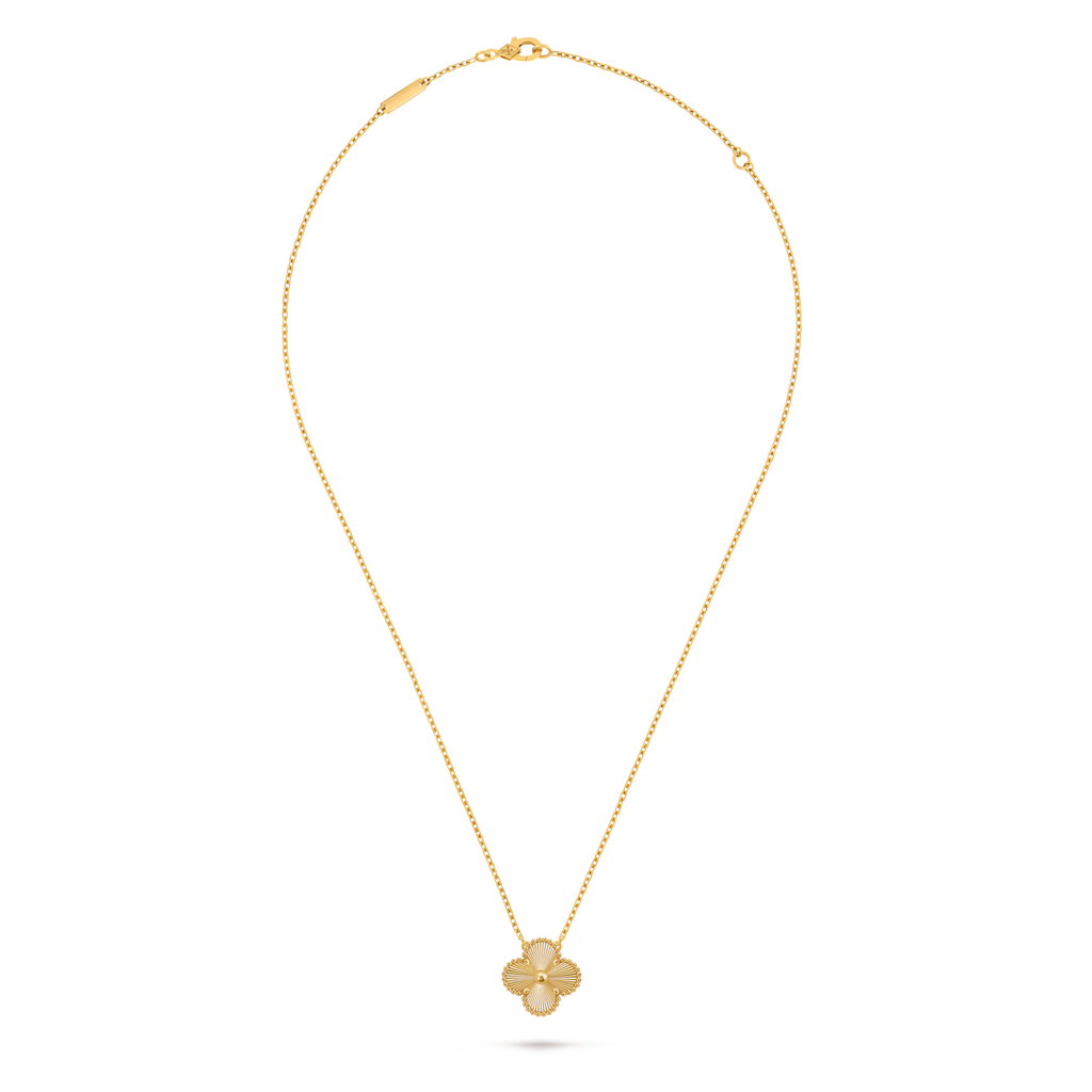 Van Cleef & Arples Vintage Alhambra pendant